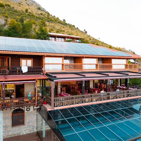 Hotel Shpija E Gjyshit Canaj Екстер'єр фото