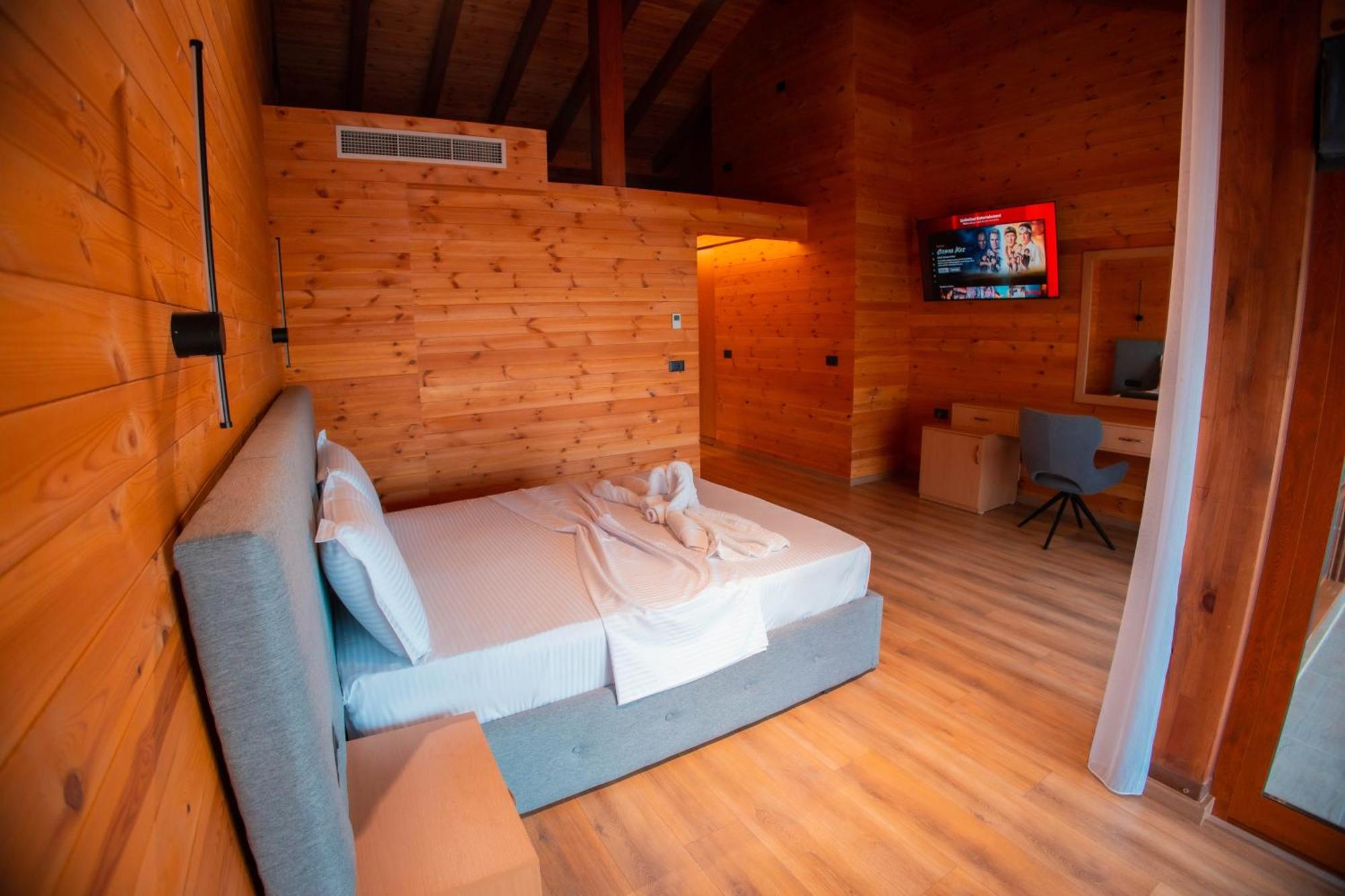 Hotel Shpija E Gjyshit Canaj Екстер'єр фото
