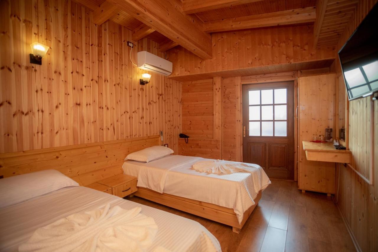 Hotel Shpija E Gjyshit Canaj Екстер'єр фото