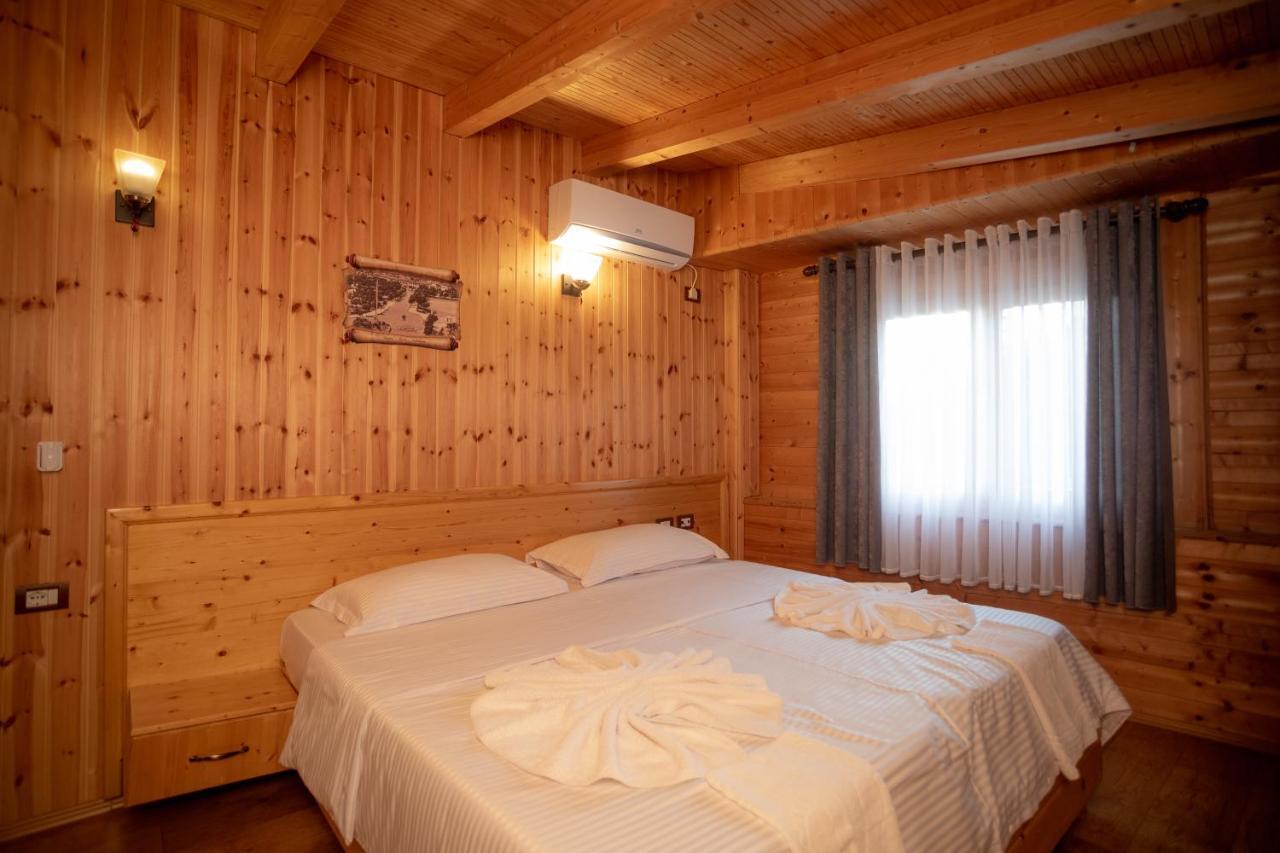Hotel Shpija E Gjyshit Canaj Екстер'єр фото