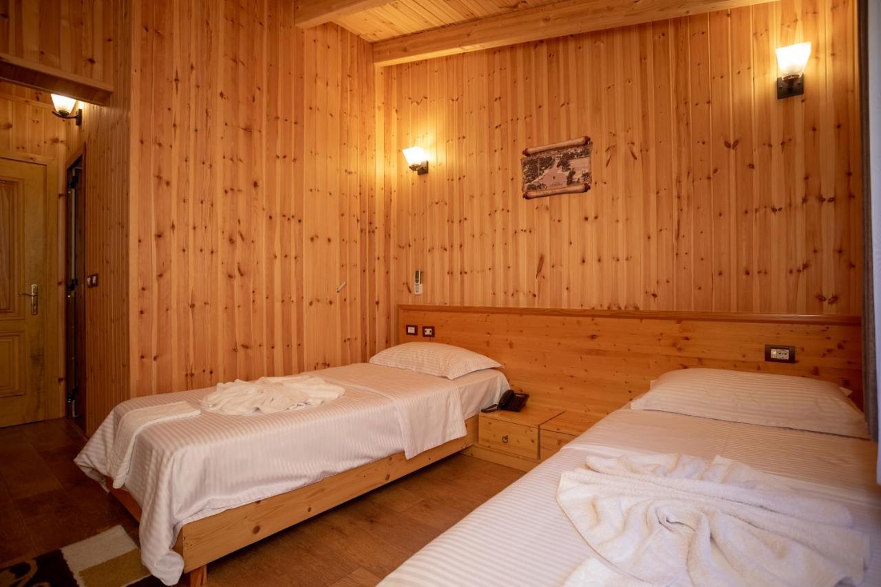 Hotel Shpija E Gjyshit Canaj Екстер'єр фото